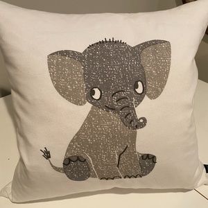 ADORABLE EIGHTMOOD ELLIE FEATHER THROW PILLOW
